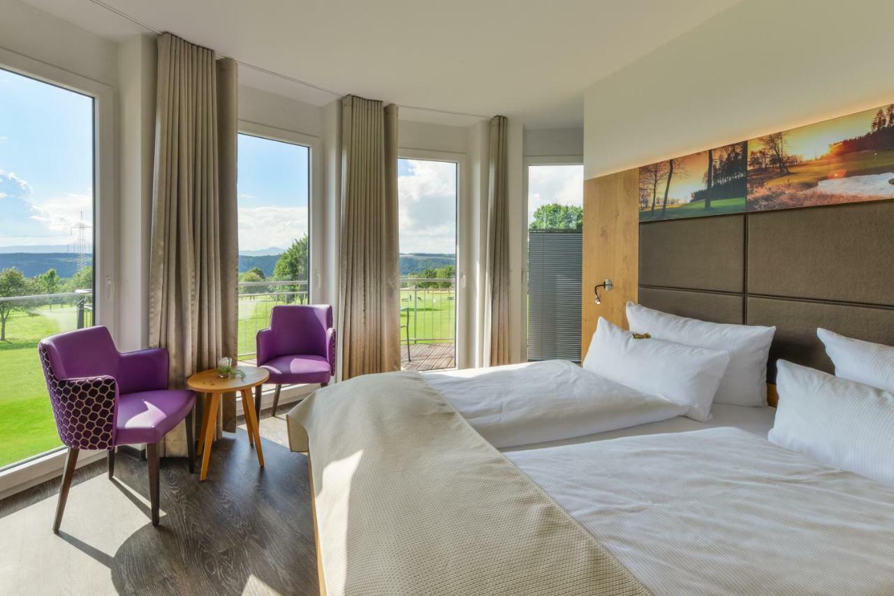 Hotel & Golfrestaurant Gut Wissmannshof Staufenberg  Buitenkant foto