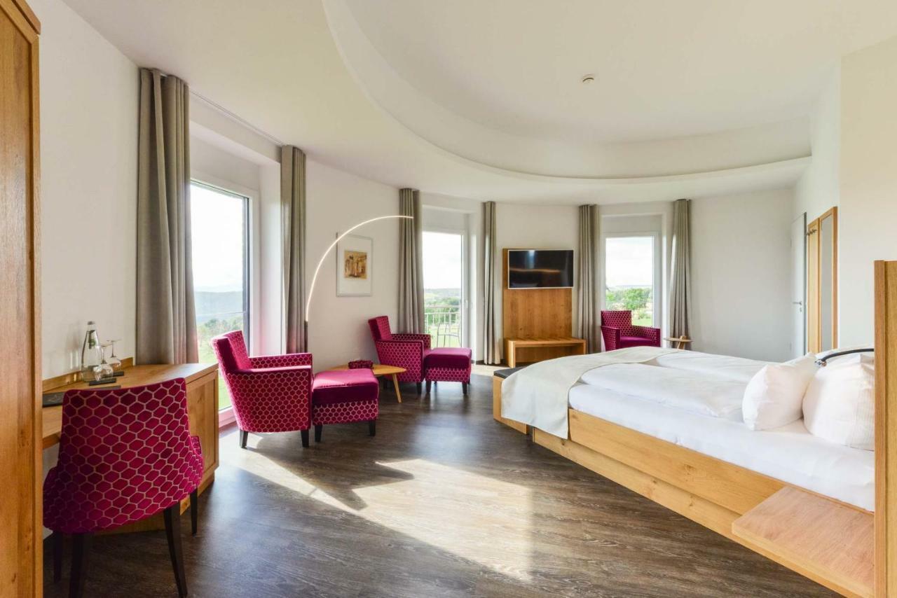 Hotel & Golfrestaurant Gut Wissmannshof Staufenberg  Buitenkant foto