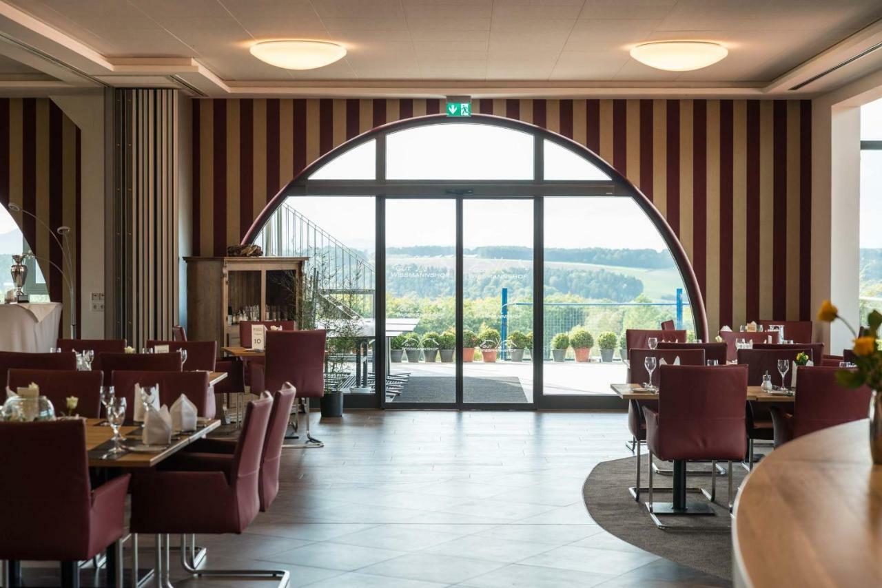 Hotel & Golfrestaurant Gut Wissmannshof Staufenberg  Buitenkant foto