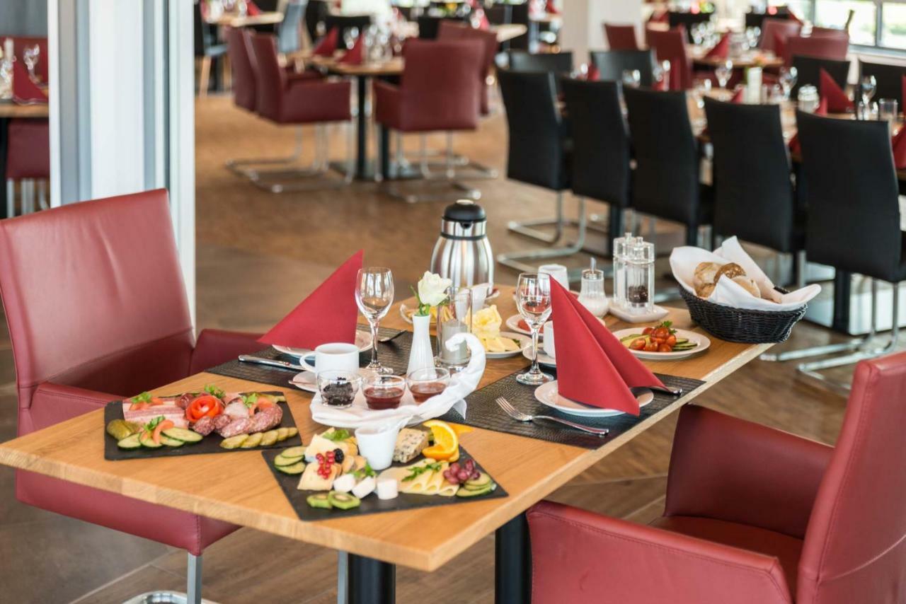 Hotel & Golfrestaurant Gut Wissmannshof Staufenberg  Buitenkant foto